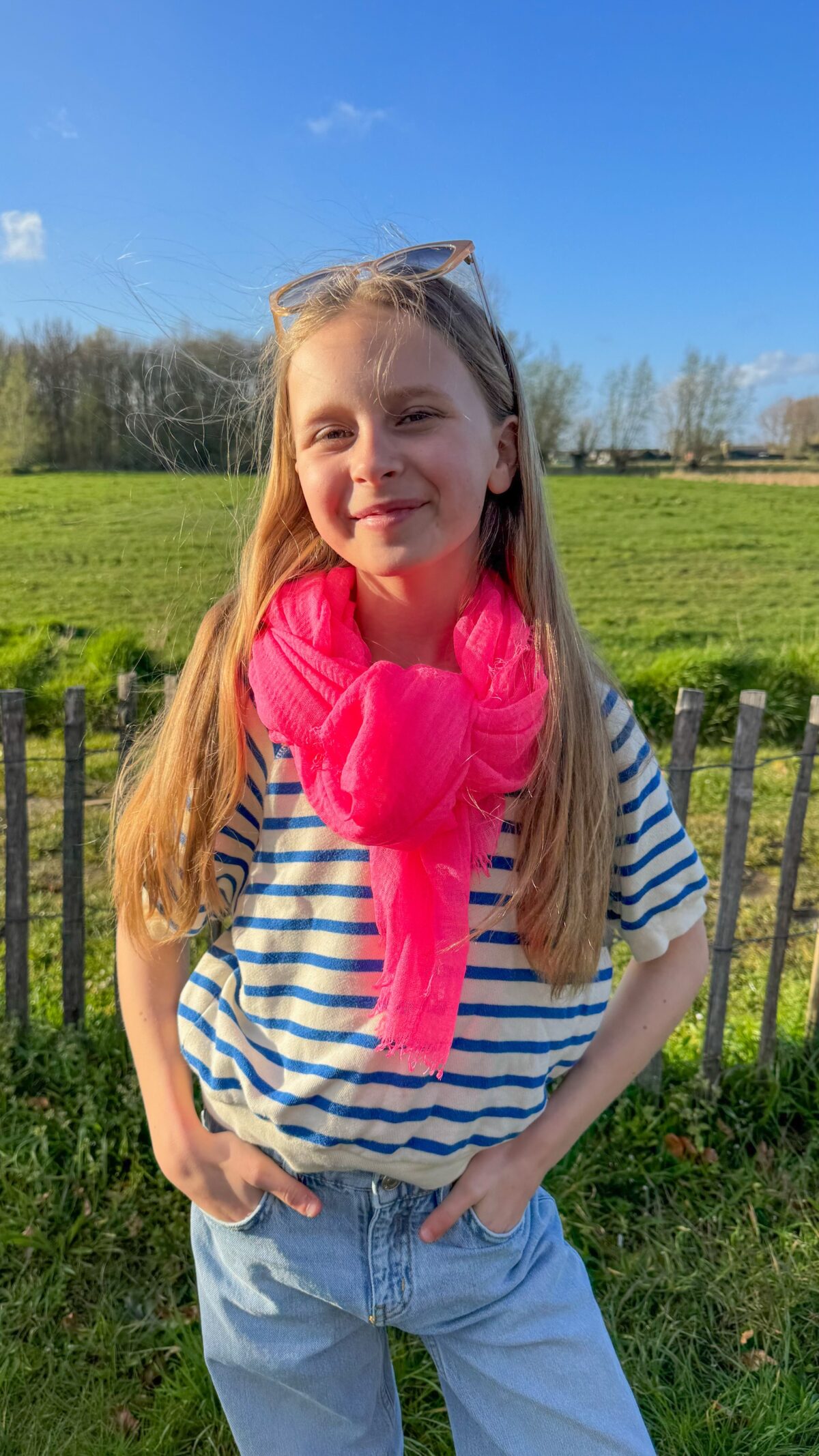 Lara Scarf Neon Pink