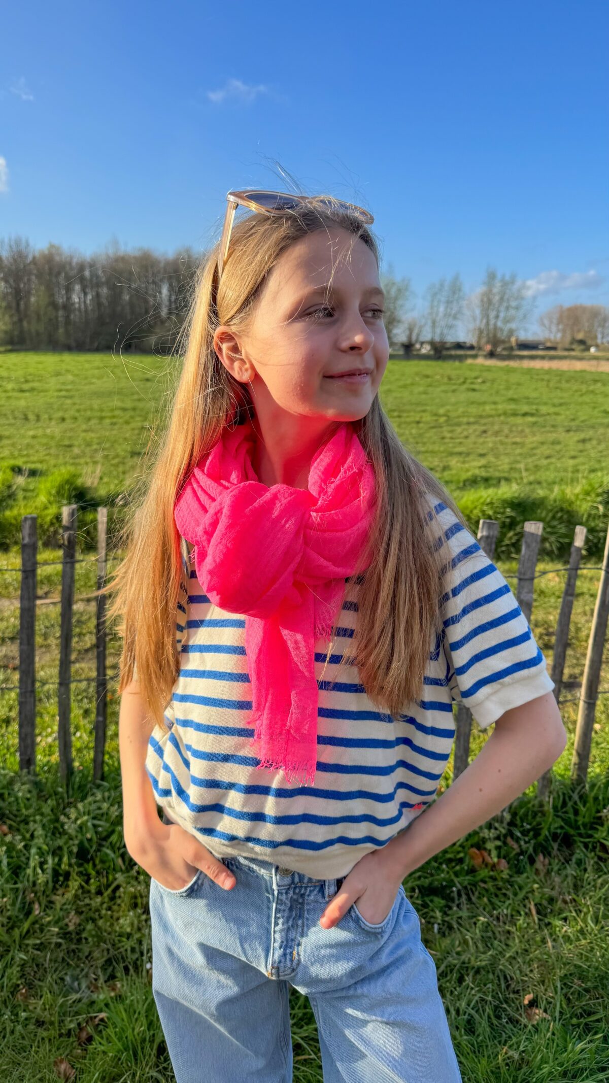 Lara Scarf Neon Pink